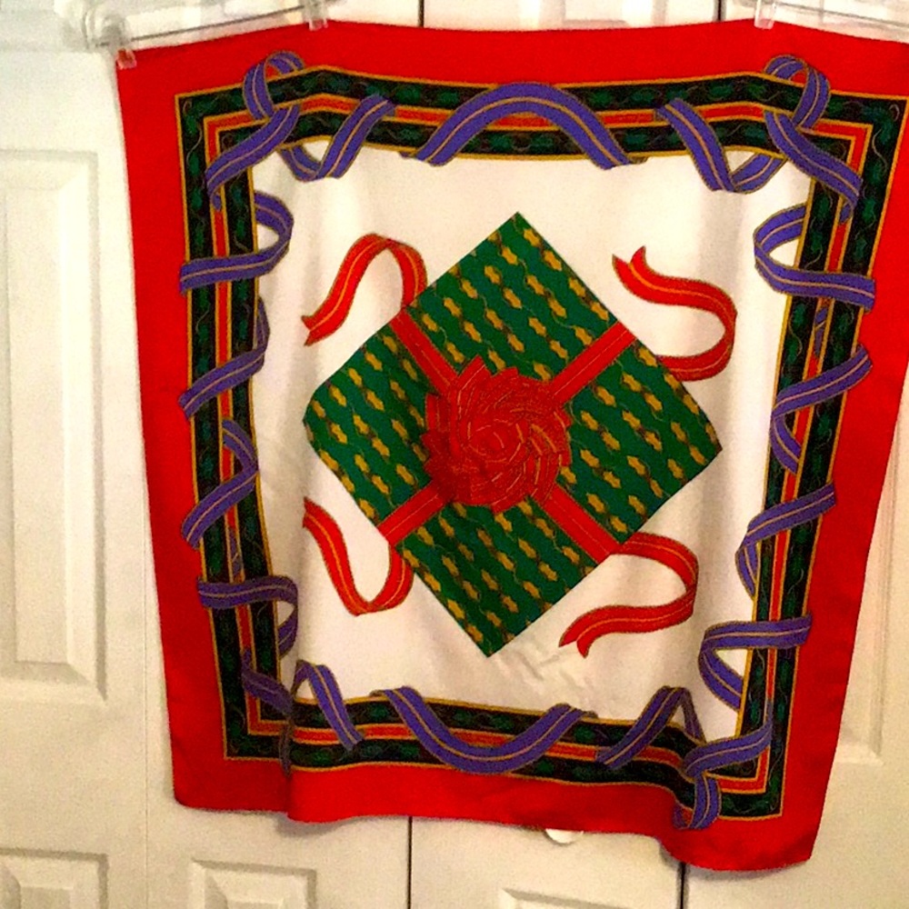 Large square Italian Christmas scarf